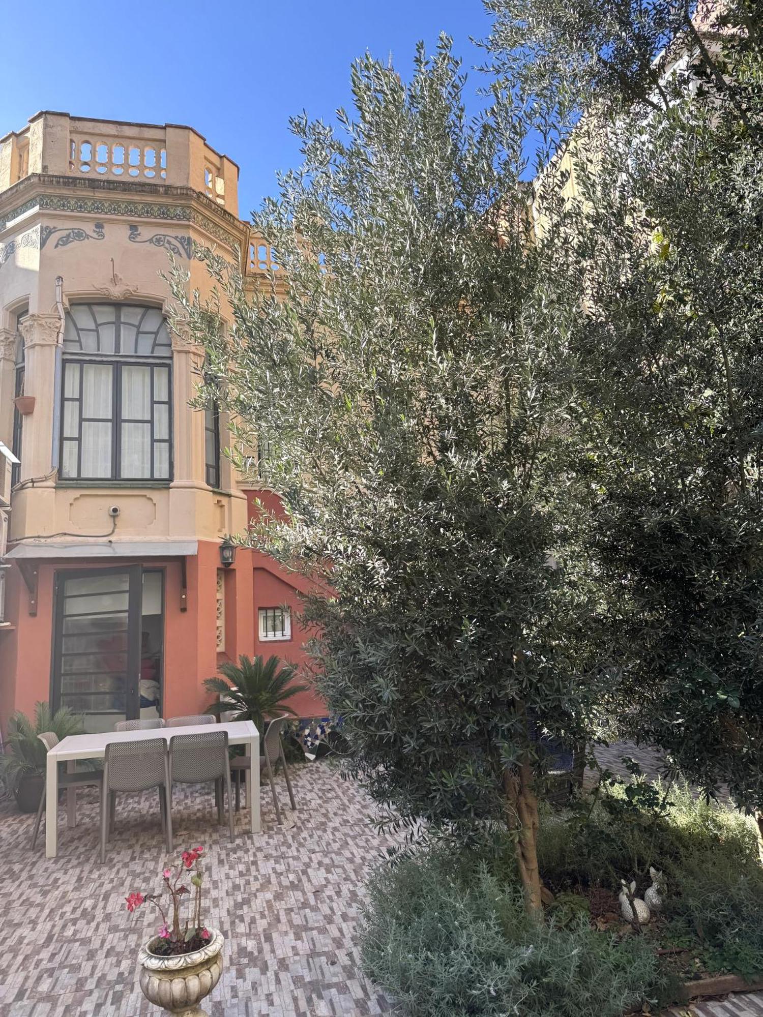 Villa Modernista Barcelona Buitenkant foto