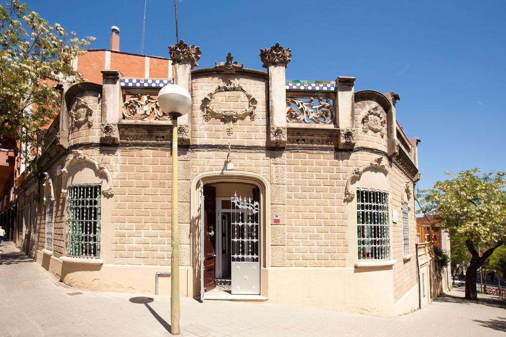 Villa Modernista Barcelona Buitenkant foto